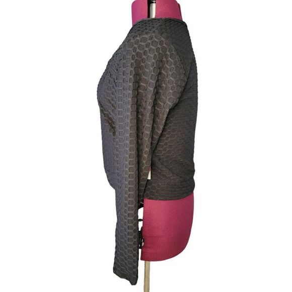 Hot Kiss Long Sleeve Cropped Top (Size 2X) - Picture 3 of 7